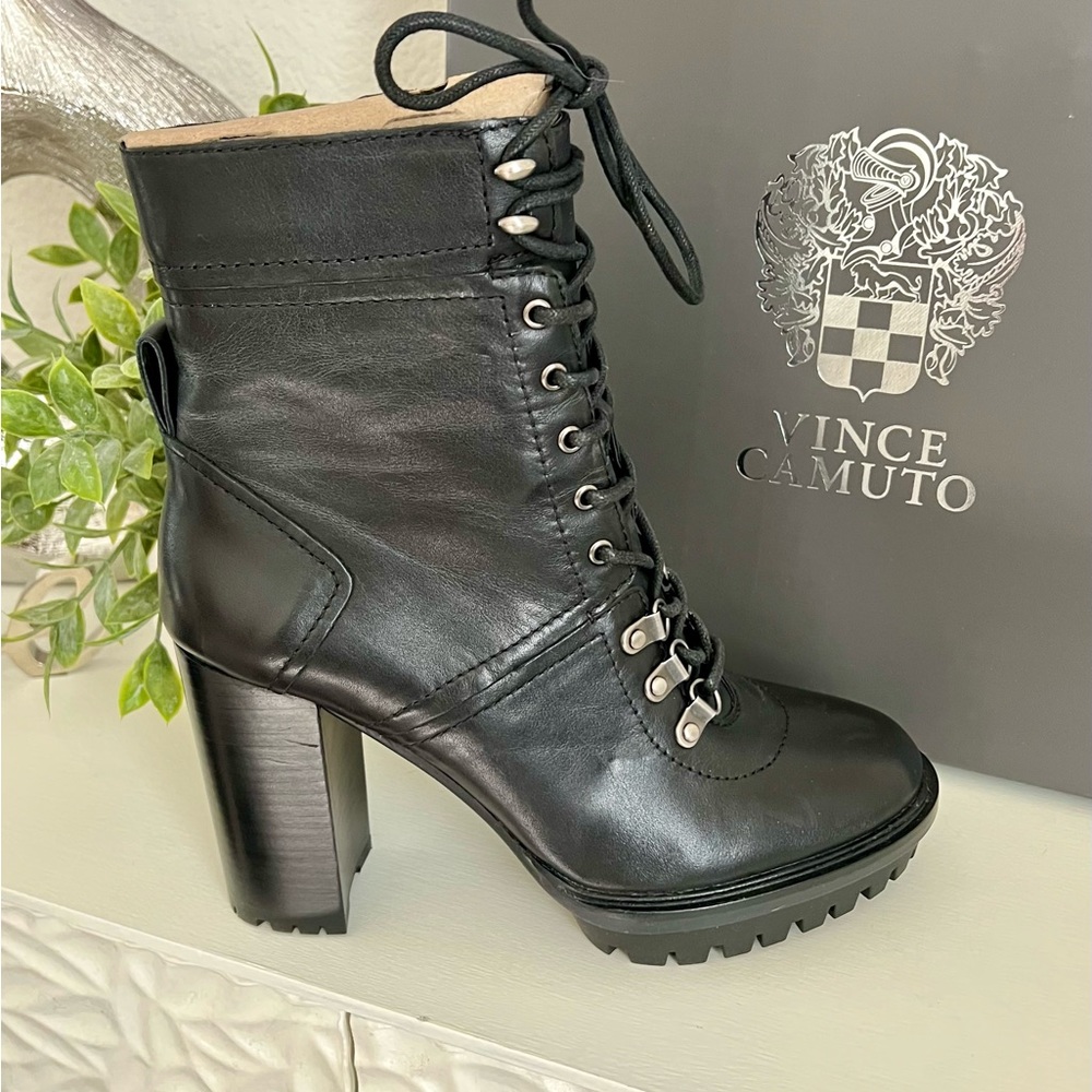 NIB Vince Camuto Emebrila Lug Sole Lace Up Boot - Picture 6 of 6